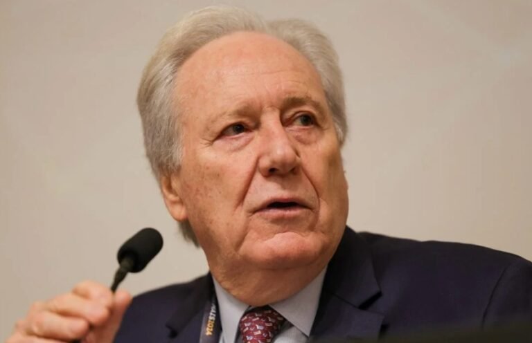 Lewandowski anuncia inclusão de guardas municipais na PEC da Segurança Pública