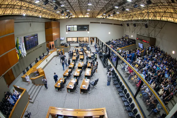 Democracia afrontada na Câmara de Porto Alegre