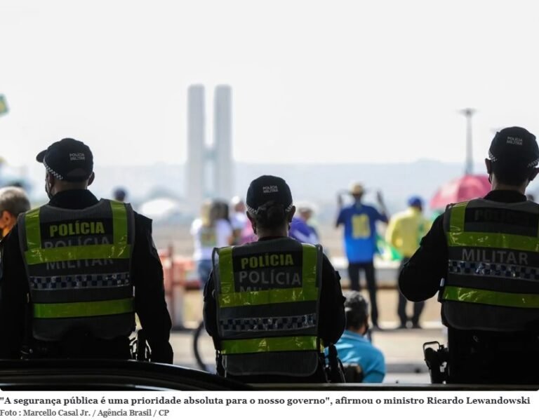 Governo Lula edita MP para dar aumento de até 24% a policiais do DF, RR, RO e AP