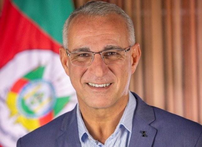 “Pede exoneração”, diz secretário após policial penal questionar promoções da categoria no RS