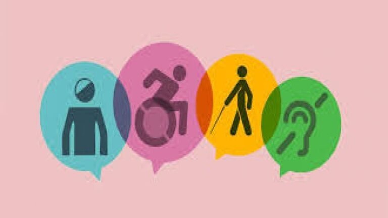 O que aprendemos com uma sandália: publicidade, capacitismo, polarização e direitos humanos