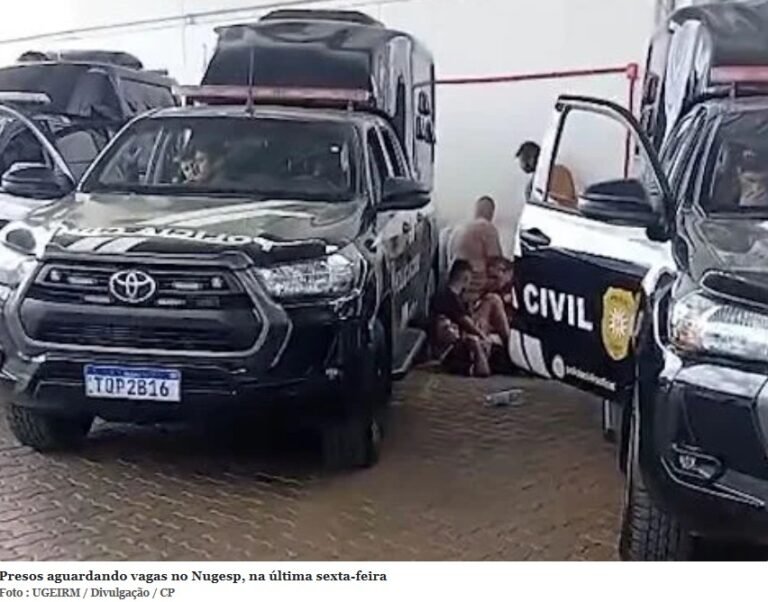 Sindicatos apontam falta de vagas como motivo da espera de presos em viaturas em Porto Alegre; SSPS nega superlotação