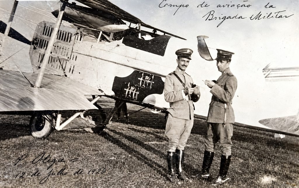Sobral e Cap Feio no Parque de Aviação da BM (1923)